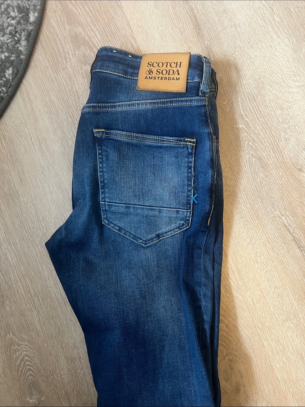 Scotch & Soda Men's Indigo Slim Jeans with Tan Leather Patch